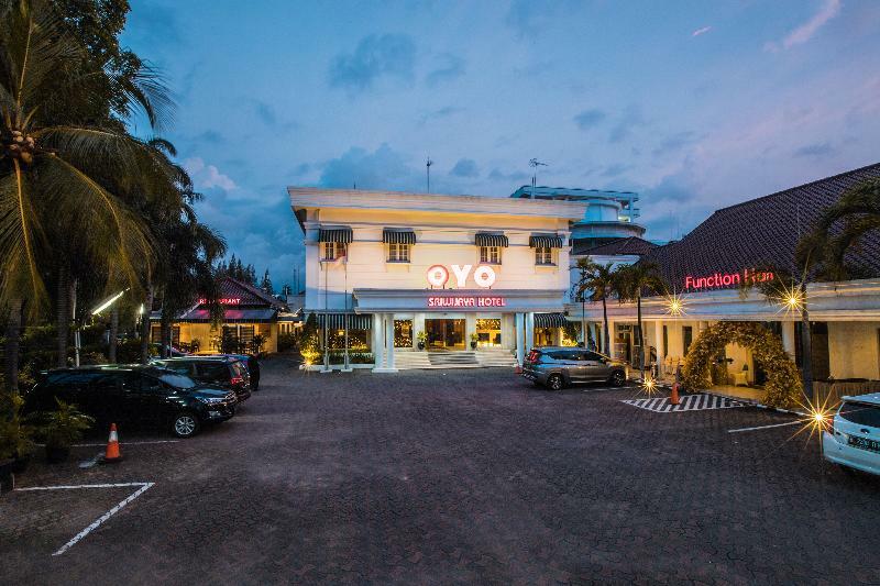 534 Sriwijaya Hotel Джакарта Екстериор снимка