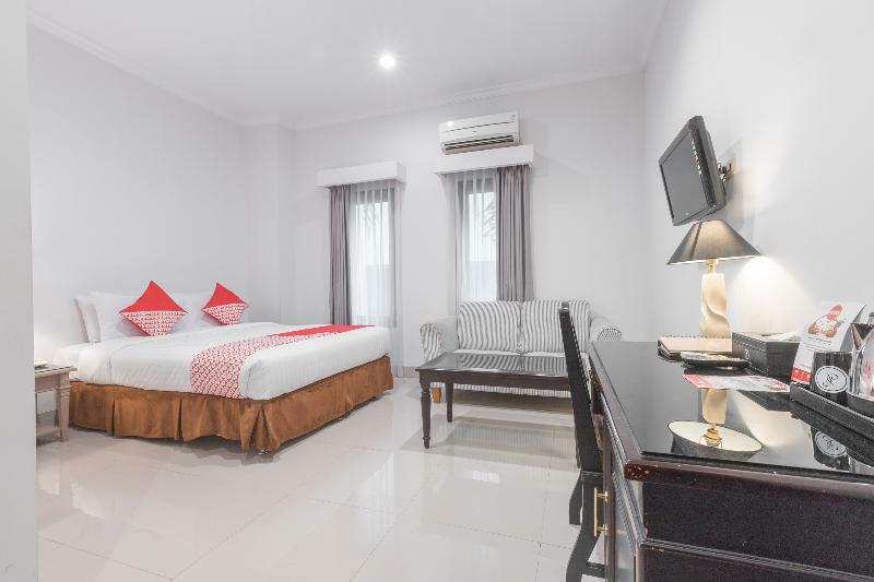 534 Sriwijaya Hotel Джакарта Екстериор снимка