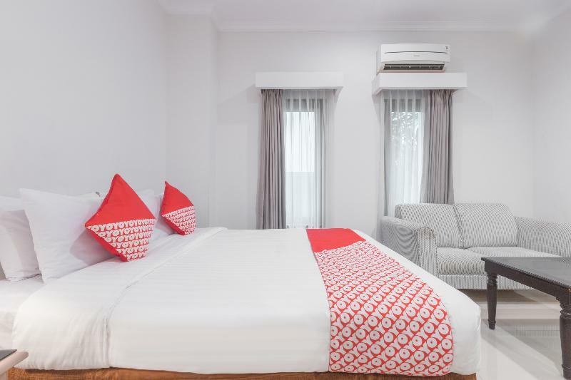 534 Sriwijaya Hotel Джакарта Екстериор снимка