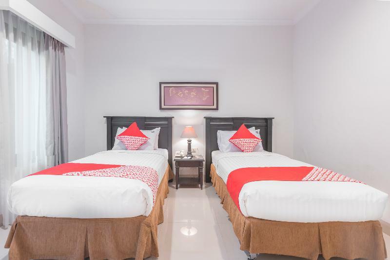 534 Sriwijaya Hotel Джакарта Екстериор снимка